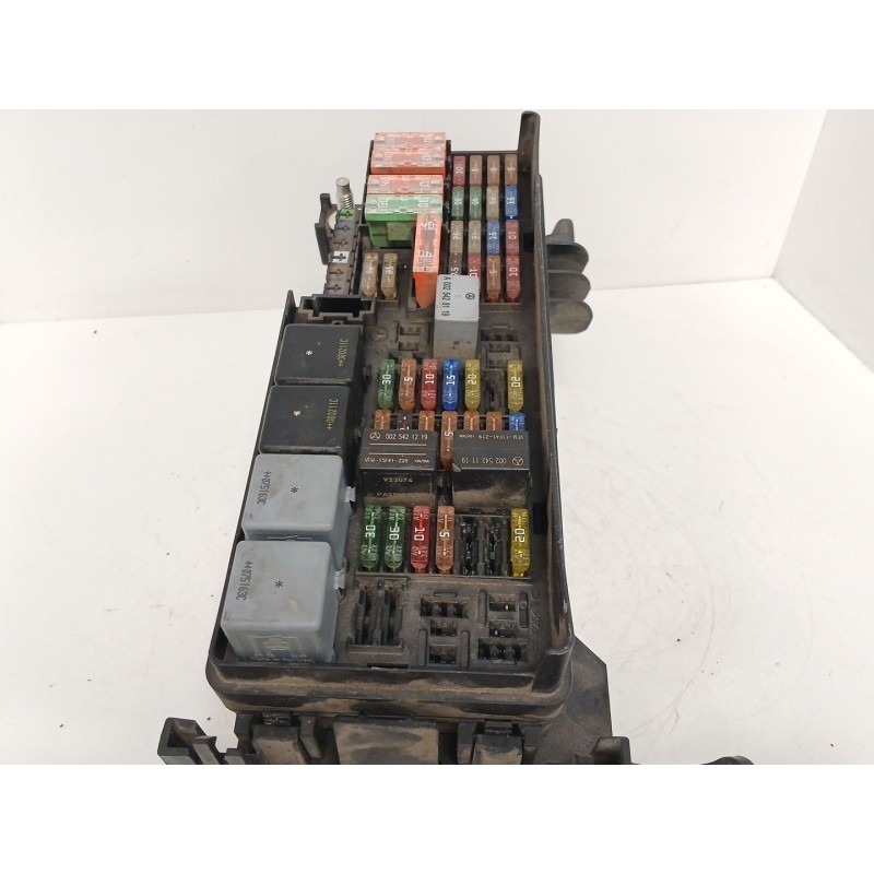 Recambio de caja reles / fusibles para mercedes-benz clase m (w164) ml 320 cdi 4-matic (164.122) referencia OEM IAM A16445403072