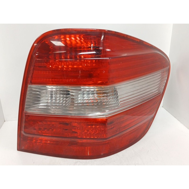 Recambio de piloto trasero derecho para mercedes-benz clase m (w164) ml 320 cdi 4-matic (164.122) referencia OEM IAM   