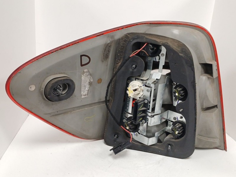 Recambio de piloto trasero derecho para mercedes-benz clase m (w164) ml 320 cdi 4-matic (164.122) referencia OEM IAM   