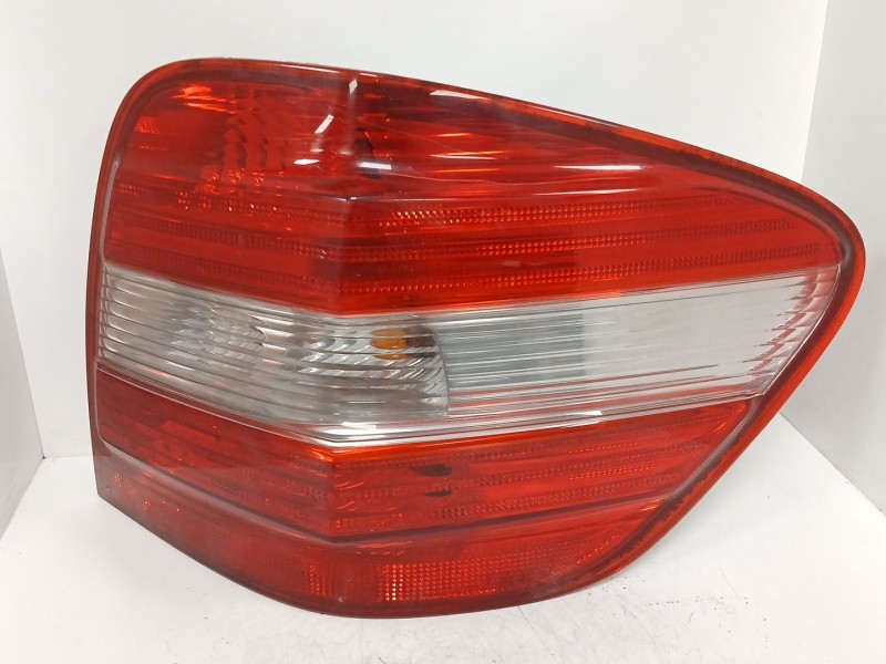 Recambio de piloto trasero derecho para mercedes-benz clase m (w164) ml 320 cdi 4-matic (164.122) referencia OEM IAM   