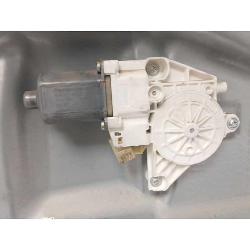 Recambio de elevalunas delantero izquierdo para mercedes-benz clase m (w164) ml 320 cdi 4-matic (164.122) referencia OEM IAM A15