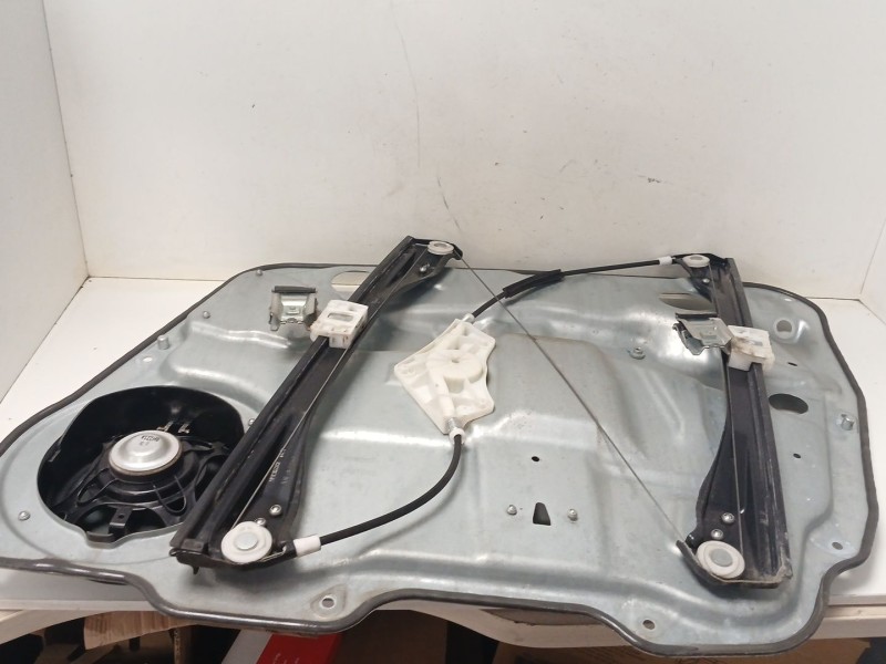 Recambio de elevalunas delantero izquierdo para mercedes-benz clase m (w164) ml 320 cdi 4-matic (164.122) referencia OEM IAM A15