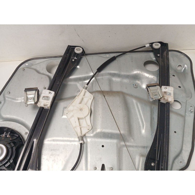 Recambio de elevalunas delantero izquierdo para mercedes-benz clase m (w164) ml 320 cdi 4-matic (164.122) referencia OEM IAM A15