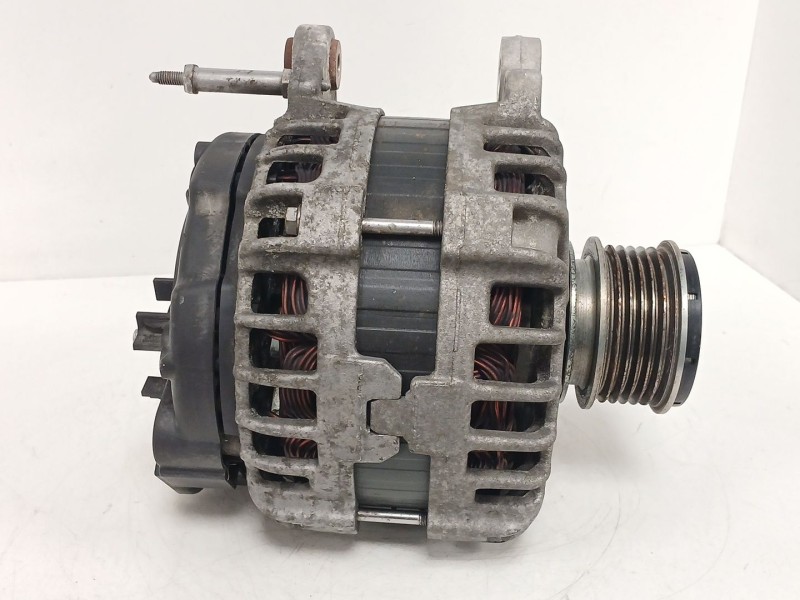 Recambio de alternador para seat ibiza iv (6j5, 6p1) 1.4 tdi referencia OEM IAM 04B903023B  