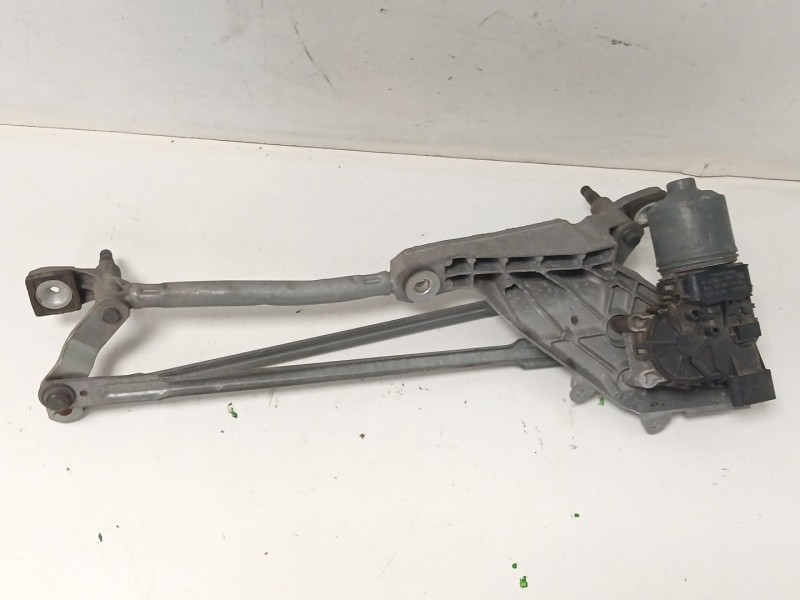 Recambio de motor limpia delantero para ford fiesta vi (cb1, ccn) 1.4 tdci referencia OEM IAM 0390241548  