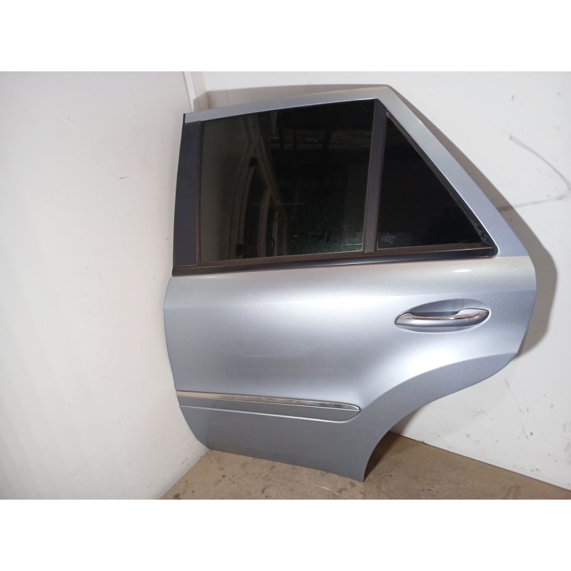 Recambio de puerta trasera izquierda para mercedes-benz clase m (w164) ml 320 cdi 4-matic (164.122) referencia OEM IAM   