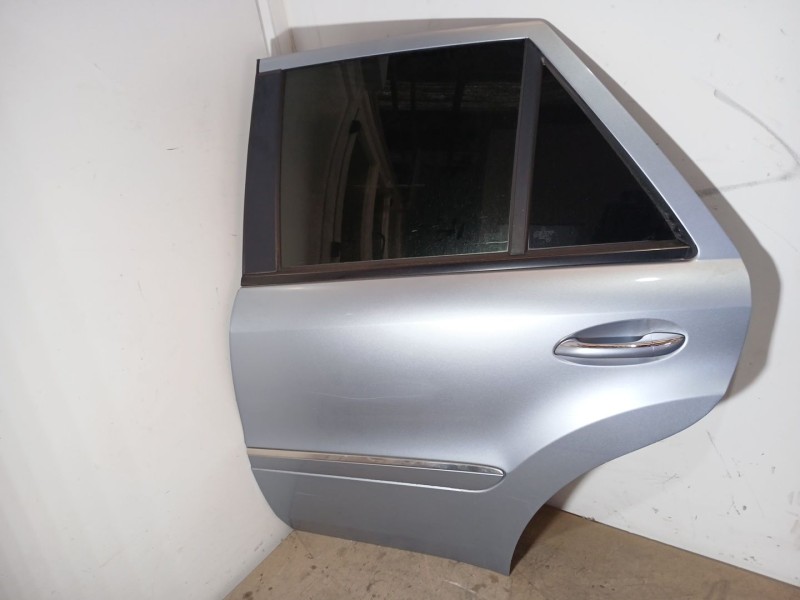 Recambio de puerta trasera izquierda para mercedes-benz clase m (w164) ml 320 cdi 4-matic (164.122) referencia OEM IAM   