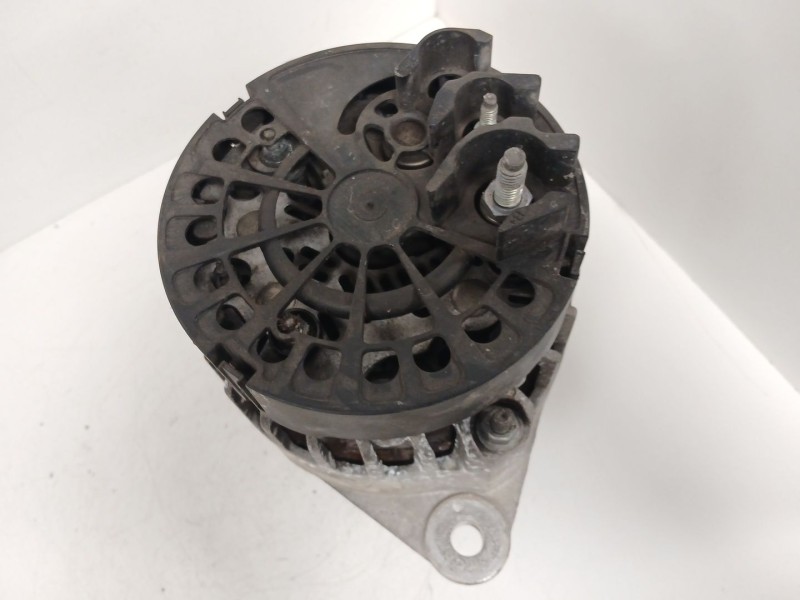 Recambio de alternador para opel zafira / zafira family b (a05) 1.9 cdti (m75) referencia OEM IAM 93169028  