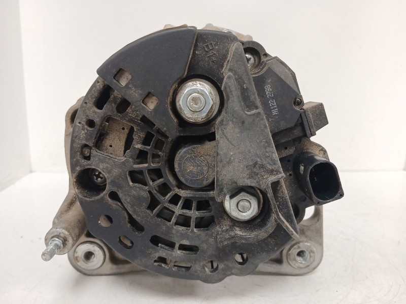 Recambio de alternador para seat leon (1m1) 1.9 tdi referencia OEM IAM 0124325001  