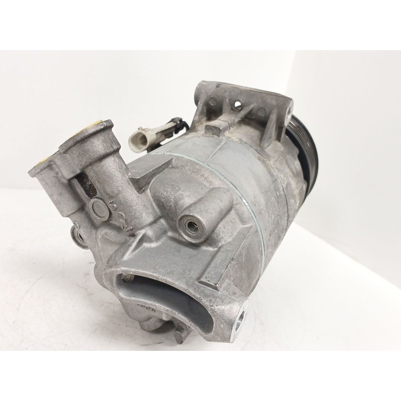 Recambio de compresor aire acondicionado para opel zafira / zafira family b (a05) 1.9 cdti (m75) referencia OEM IAM 401351739  