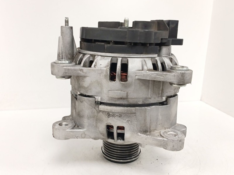 Recambio de alternador para seat ibiza iv st (6j8, 6p8) 1.6 tdi referencia OEM IAM 463845340  
