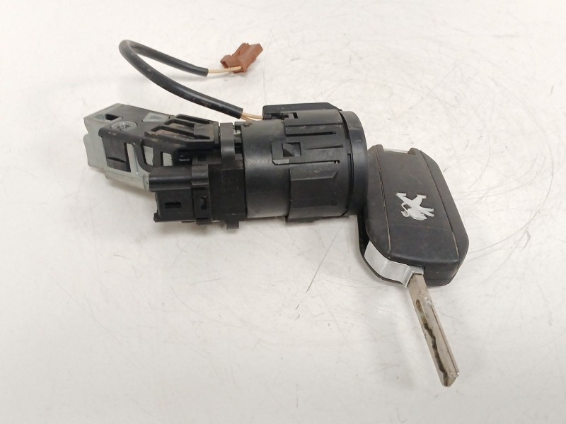 Recambio de conmutador de arranque para peugeot 208 i (ca_, cc_) 1.5 bluehdi 100 referencia OEM IAM 9663123380  