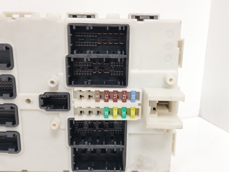 Recambio de caja reles / fusibles para bmw 3 (f30, f80) 320 d referencia OEM IAM 928182801  