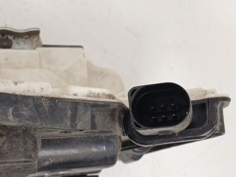 Recambio de cerradura puerta delantera derecha para seat ibiza iii (6l1) 1.4 tdi referencia OEM IAM 5N1837016A  