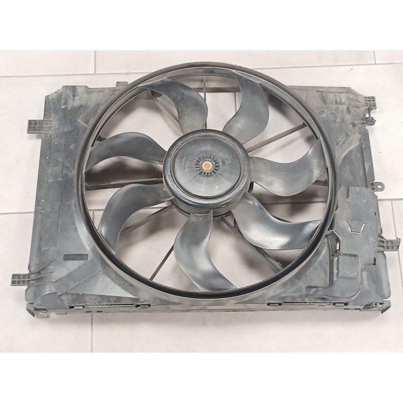 Recambio de electroventilador para mercedes-benz clase a (w176) a 180 cdi (176.000) referencia OEM IAM A2465000064 3136613373 