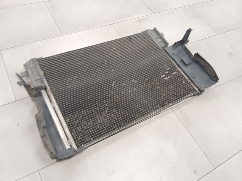 Recambio de condensador / radiador aire acondicionado para mercedes-benz clase a (w176) a 180 cdi (176.000) referencia OEM IAM A