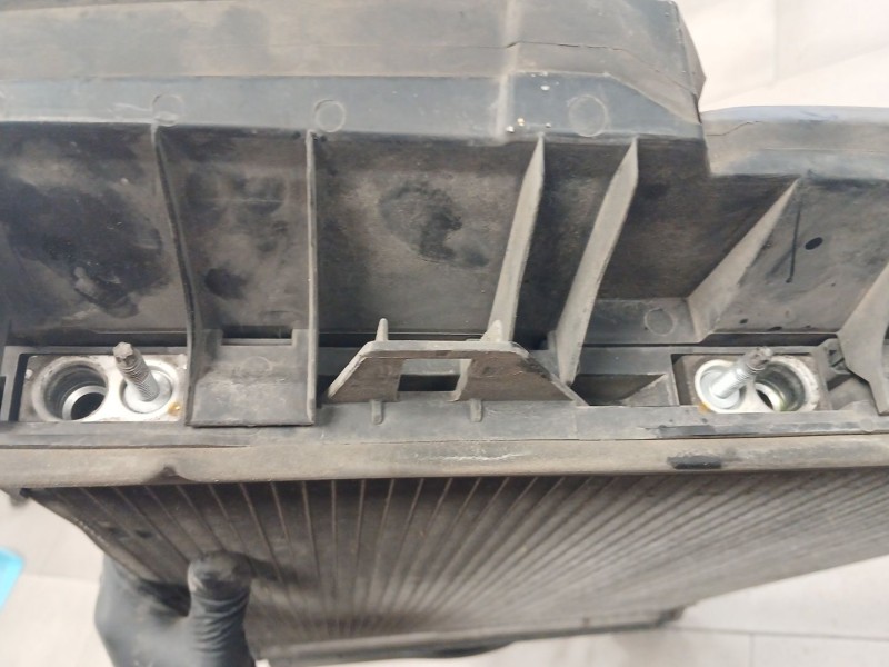 Recambio de condensador / radiador aire acondicionado para mercedes-benz clase a (w176) a 180 cdi (176.000) referencia OEM IAM A