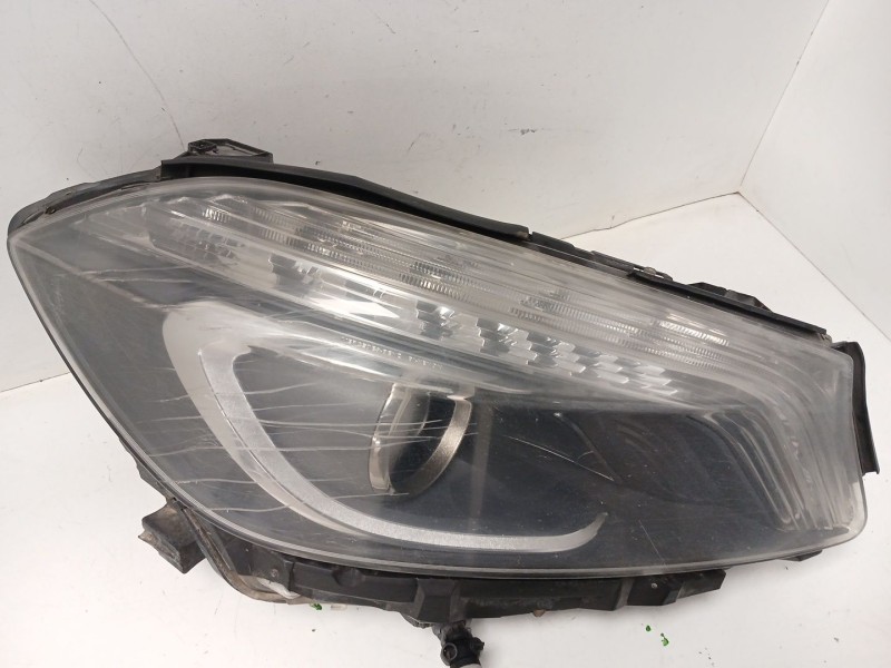 Recambio de faro derecho para mercedes-benz clase a (w176) a 180 cdi (176.000) referencia OEM IAM A1669002800 130732931201 A1768