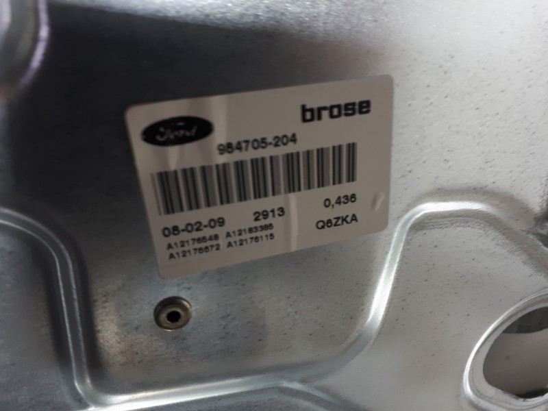 Recambio de elevalunas delantero derecho para ford focus berlina (cap) ambiente (d) referencia OEM IAM 984705204  