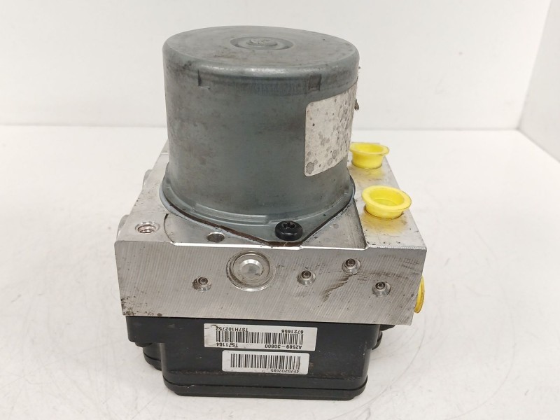 Recambio de abs para kia cee´d (jd) 1.6 crdi 110 referencia OEM IAM A258920800 58920A2230 17012110611