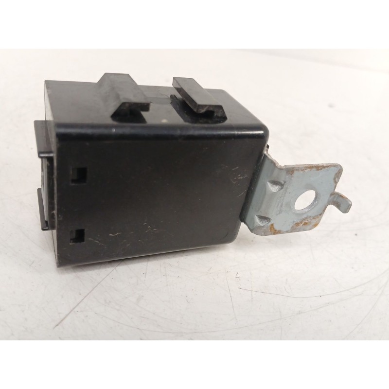 Recambio de modulo electronico para kia cee´d (jd) 1.6 crdi 110 referencia OEM IAM 39N8101000 954202V000 