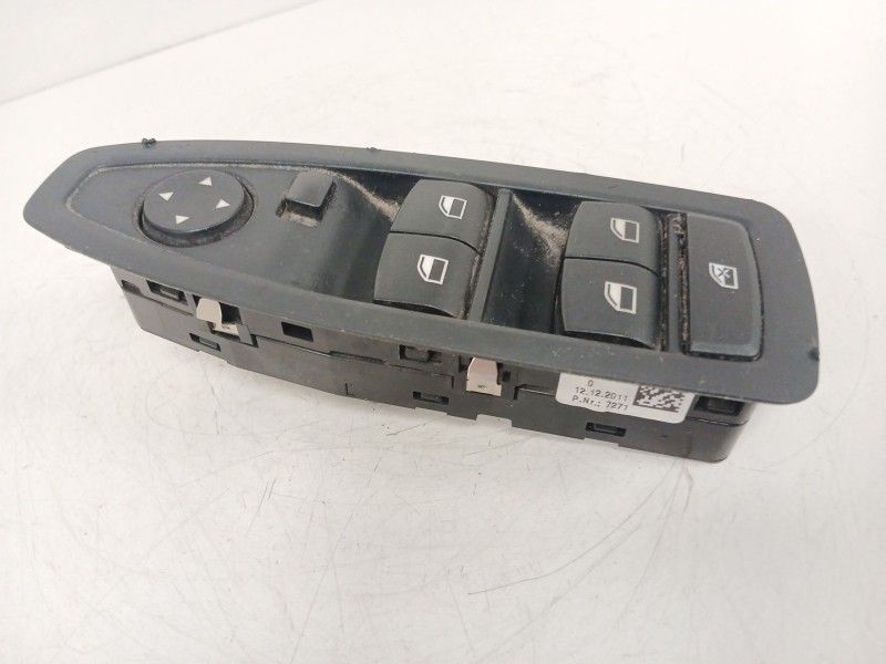 Recambio de mando elevalunas delantero izquierdo para bmw 3 (f30, f80) 320 d referencia OEM IAM 728383206 920810901 