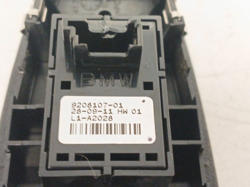 Recambio de mando elevalunas delantero derecho para bmw 3 (f30, f80) 320 d referencia OEM IAM 728383505 920810701 