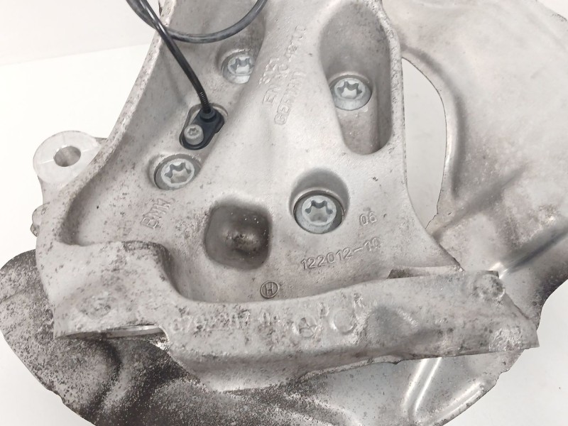 Recambio de mangueta delantera derecha para bmw 3 (f30, f80) 320 d referencia OEM IAM 6792287  