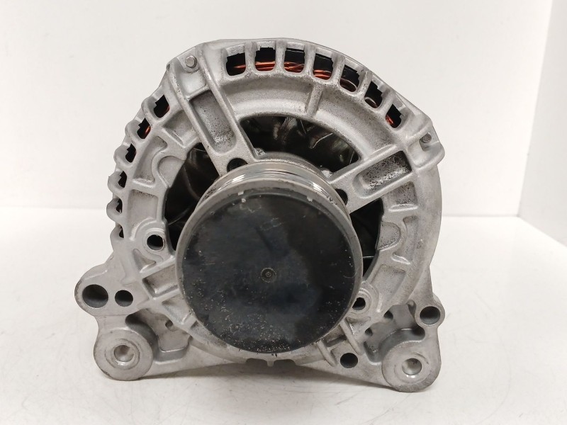 Recambio de alternador para seat ibiza iv st (6j8, 6p8) 1.6 tdi referencia OEM IAM 113992 F032113992 