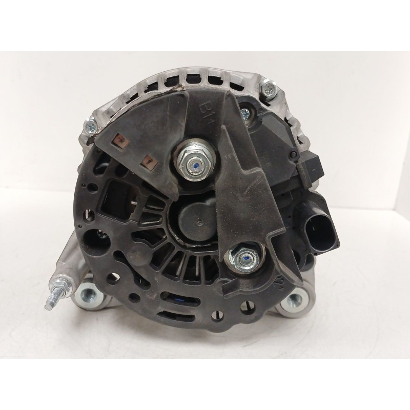 Recambio de alternador para seat ibiza iv st (6j8, 6p8) 1.6 tdi referencia OEM IAM 113992 F032113992 