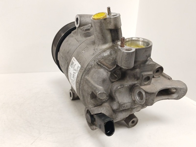 Recambio de compresor aire acondicionado para seat ibiza iv st (6j8, 6p8) 1.6 tdi referencia OEM IAM 5K0820803E 01135153757D 