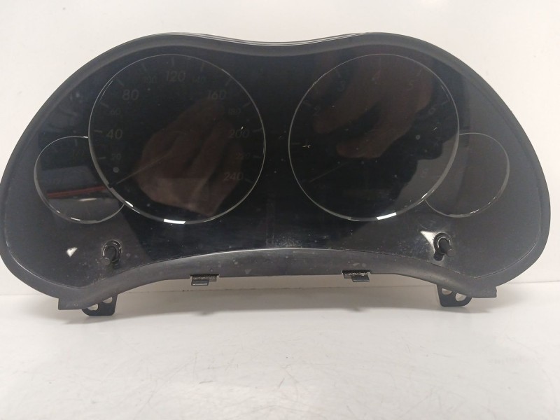 Recambio de cuadro instrumentos para toyota avensis sedán (_t25_) 1.8 (zzt251_) referencia OEM IAM 8380005530H  