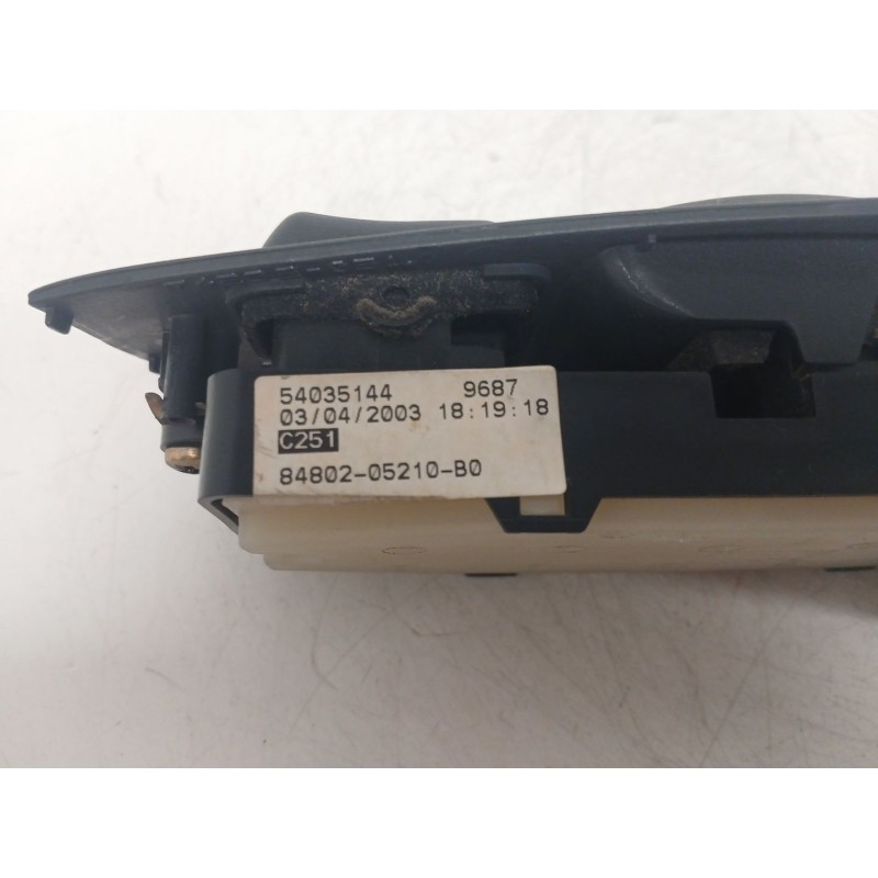 Recambio de mando elevalunas delantero izquierdo para toyota avensis sedán (_t25_) 1.8 (zzt251_) referencia OEM IAM 37168A84C03 