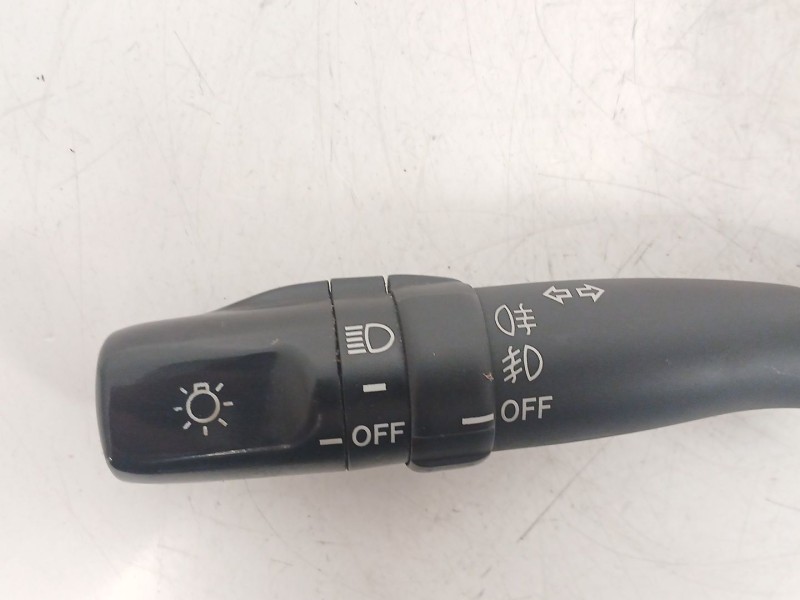 Recambio de mando luces para toyota avensis sedán (_t25_) 1.8 (zzt251_) referencia OEM IAM 8414005110 173650A 