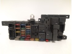 Recambio de caja reles / fusibles para volvo s80 berlina d5 momentum referencia OEM IAM 518787205 8678449  2