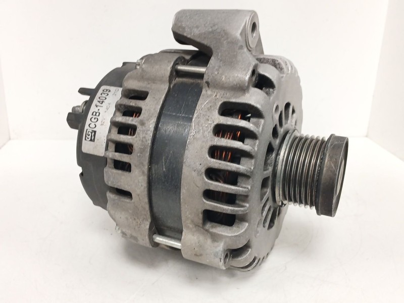 Recambio de alternador para ssangyong rodius i 2.7 xdi referencia OEM IAM CGB14039  