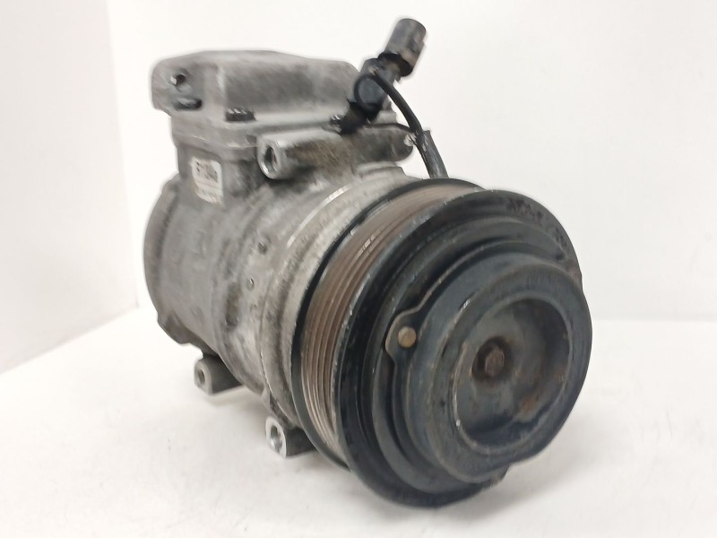 Recambio de compresor aire acondicionado para ssangyong rodius i 2.7 xdi referencia OEM IAM 180500390A  