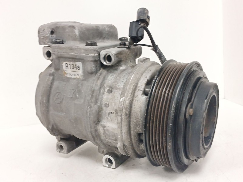 Recambio de compresor aire acondicionado para ssangyong rodius i 2.7 xdi referencia OEM IAM 180500390A  