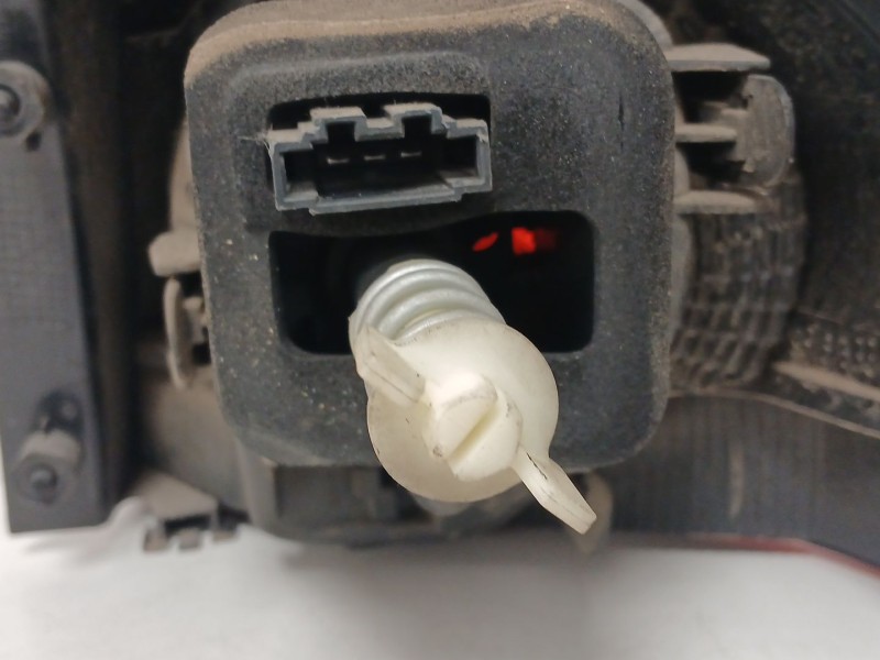 Recambio de piloto trasero izquierdo para volkswagen golf vi (5k1) 2.0 tdi referencia OEM IAM   