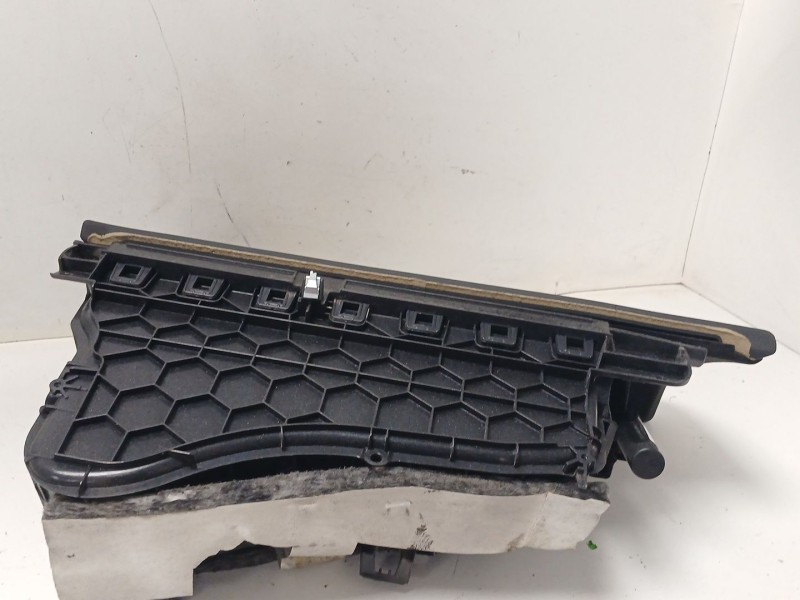 Recambio de guantera para bmw 3 (f30, f80) 320 d referencia OEM IAM   