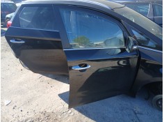 Recambio de puerta delantera derecha para kia carens iv 1.7 crdi referencia OEM IAM   