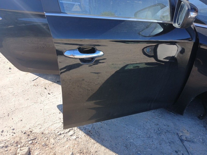 Recambio de puerta delantera derecha para kia carens iv 1.7 crdi referencia OEM IAM   