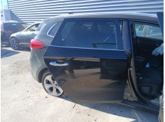 Recambio de puerta trasera derecha para kia carens iv 1.7 crdi referencia OEM IAM   