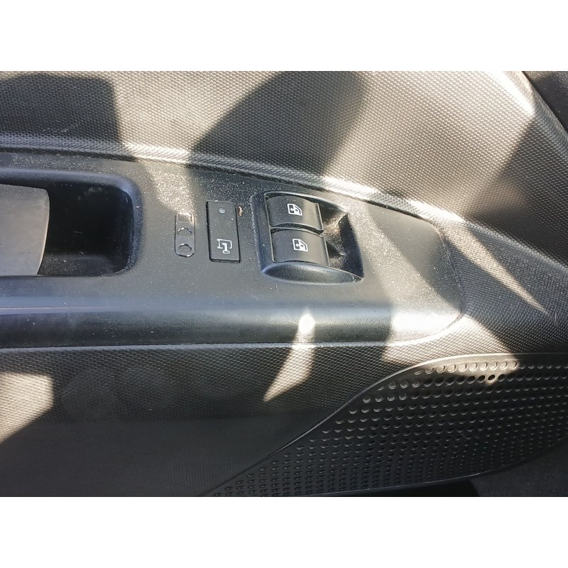 Recambio de mando elevalunas delantero izquierdo para opel combo furgoneta/monovolumen (x12) 1.6 cdti (b05) referencia OEM IAM  