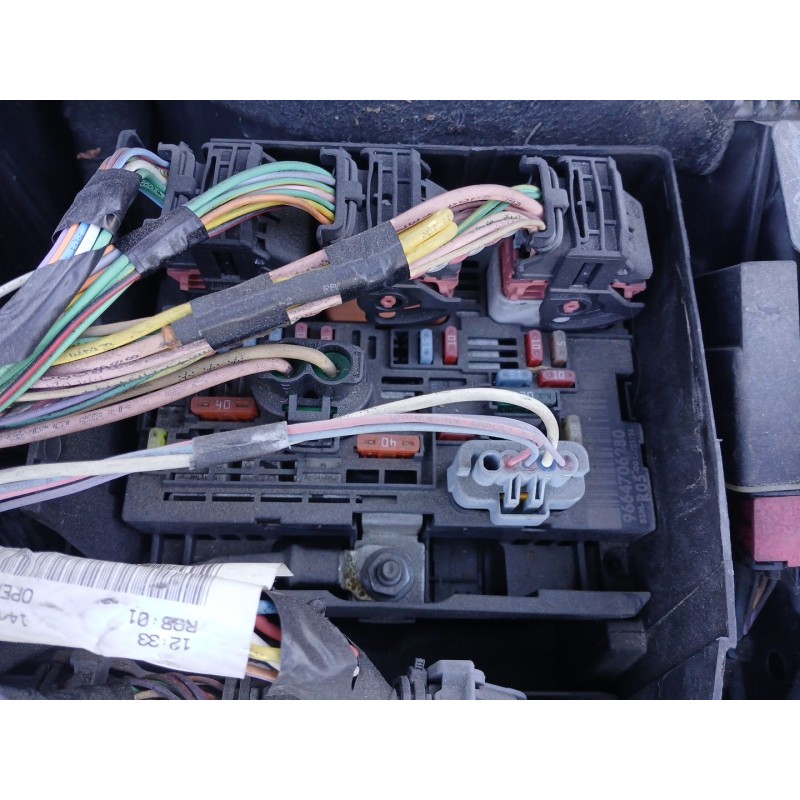 Recambio de caja reles / fusibles para peugeot 308 i (4a_, 4c_) 1.6 hdi referencia OEM IAM R05 96647062280 