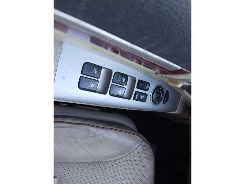 Recambio de mando elevalunas delantero izquierdo para hyundai santa fé ii (cm) 2.2 crdi 4x4 referencia OEM IAM   