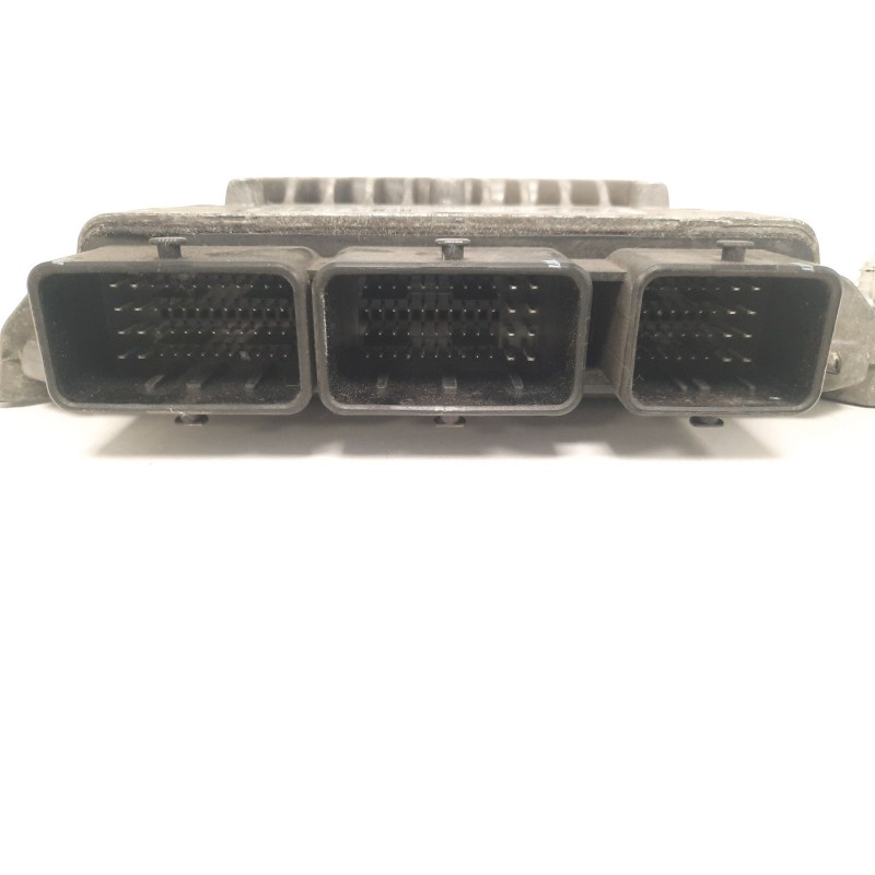 Recambio de centralita motor uce para ford focus berlina (cap) ghia referencia OEM IAM 5M5112A650MB 5WS40227C 1ARB