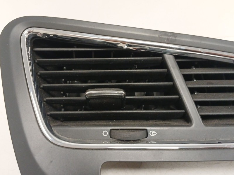 Recambio de rejilla aireadora para peugeot 5008 (0u_, 0e_) 2.0 hdi referencia OEM IAM 9686528077  