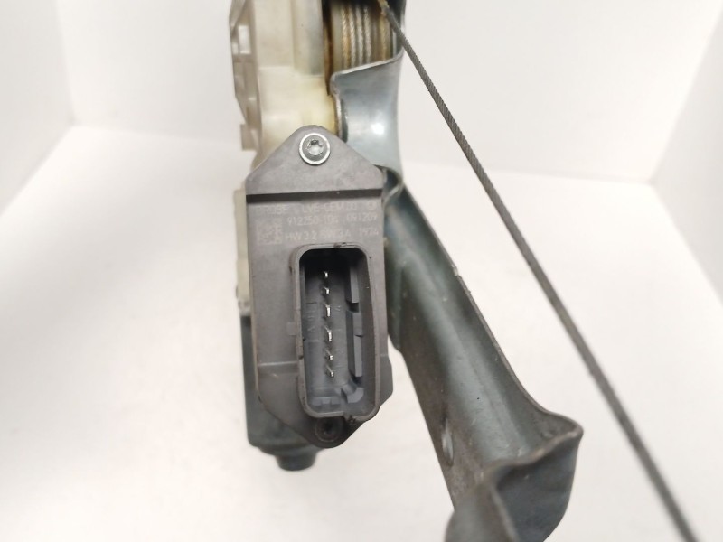 Recambio de elevalunas delantero derecho para peugeot 5008 (0u_, 0e_) 2.0 hdi referencia OEM IAM 9682808880 912250104 912026104