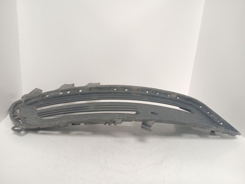 Recambio de rejilla paragolpes izquierda para mercedes-benz clase a (w176) a 180 cdi (176.000) referencia OEM IAM A1768851522  